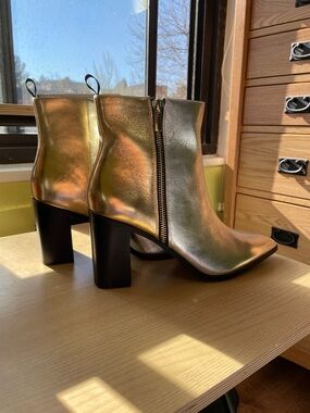 Farylrobin Metallic Gold Ankle Boots with Block Heel